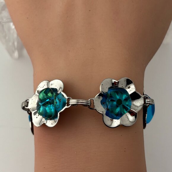 Vintage Silver & Aquamarine Toned Flower Bracelet - Picture 6 of 6